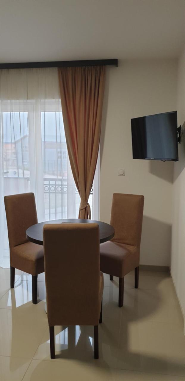 Panorama Apartments Veliko Gradiste Exterior photo